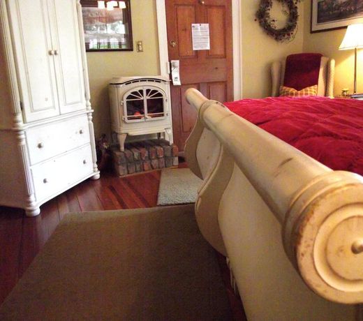HISTORIC DAVY HOUSE & BREAKFAST