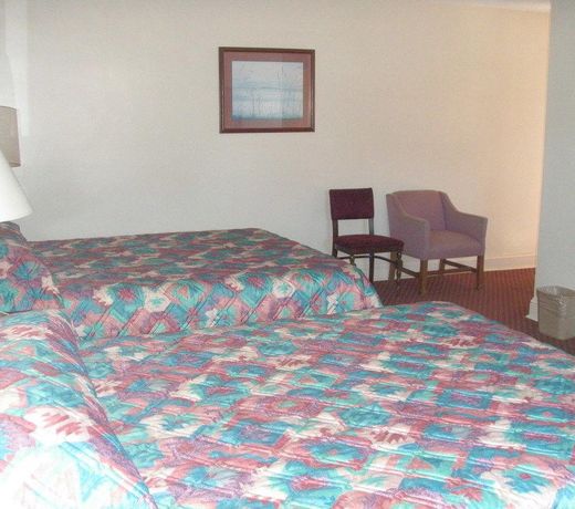 Coach House Inn