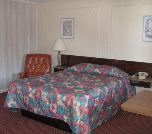 Coach House Inn