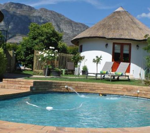 Roundhouse Guesthouse