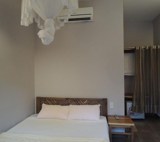 SURFERS GUESTHOUSE