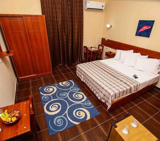 Lyly Hotel
