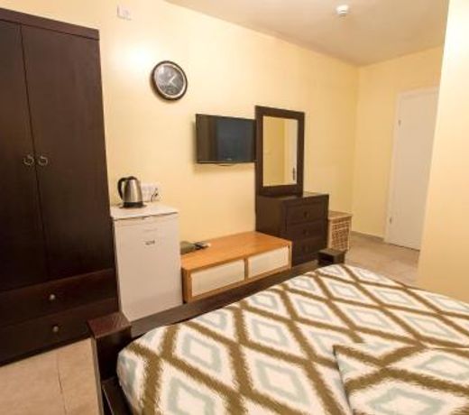 Laguardia Hotel