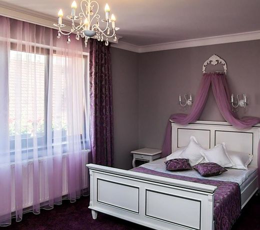 4Cardinal's Hotel Boutique