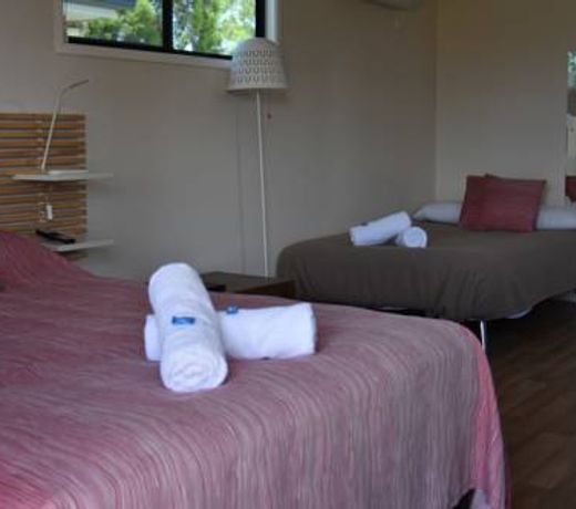 Pick A Box Motel