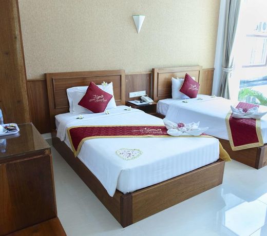 Grand Seagull Hotel