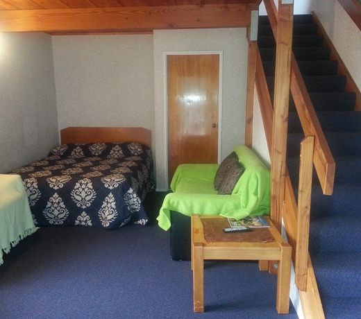 Crusoe's Motel