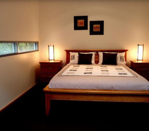 Lakuna Retreat