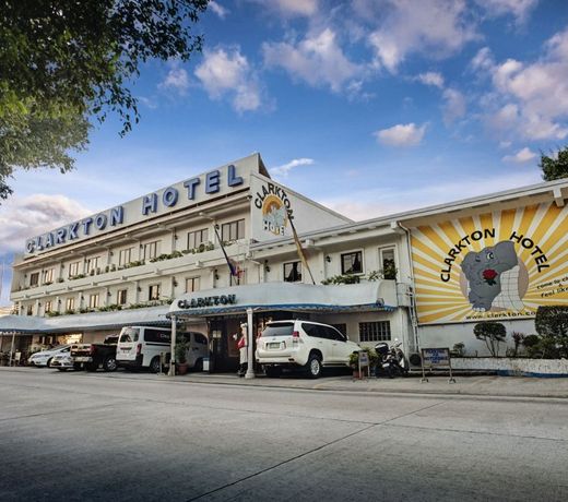 Clarkton Hotel Apartment