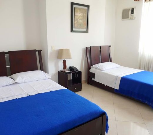 Hotel Puerto Bahia