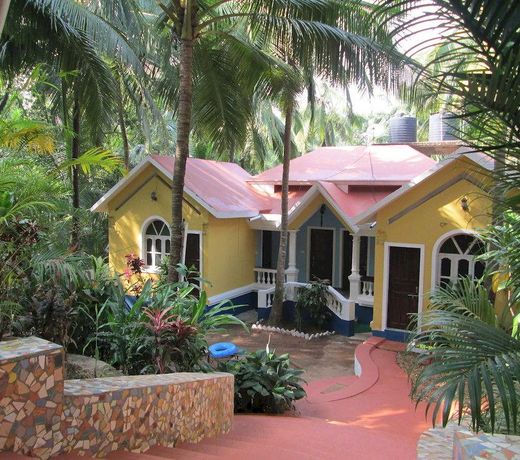 Bella Anand Resort