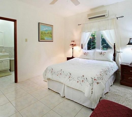 Valencia Villa