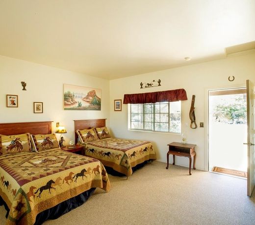 Stagecoach Trails Guest Ranch