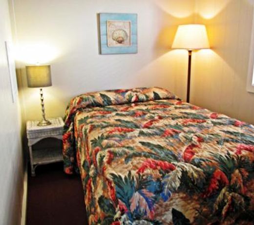 Blue Dolphin Inn and Cottages