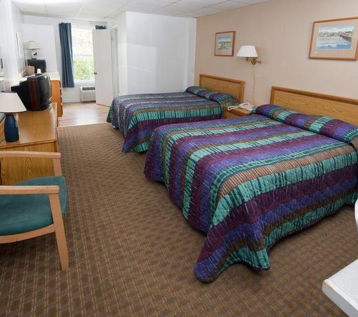 Crest Motel