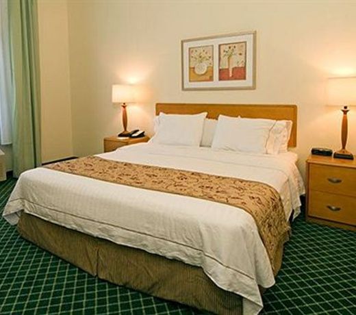 Fairfield Inn & Suites by Marriott San Antonio Airport/North Star Mall