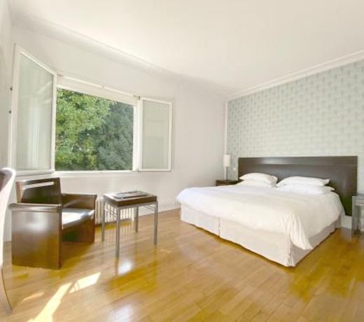 La Villa Paris - B&B