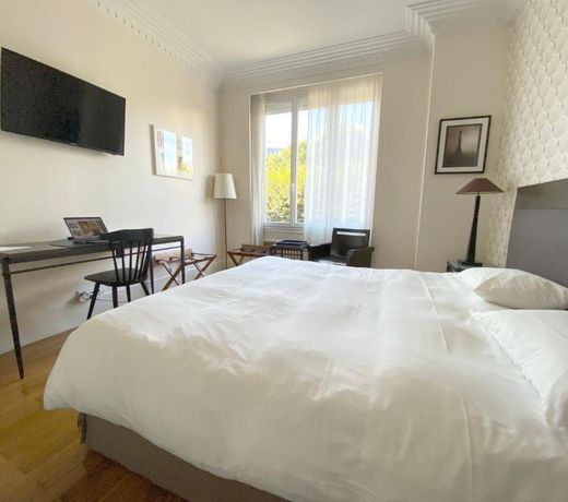 La Villa Paris - B&B