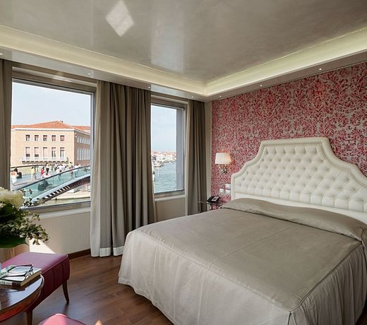 Hotel Santa Chiara