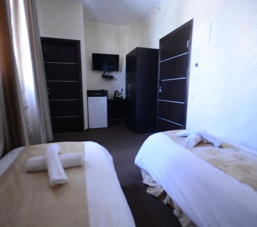 New Metropole Hotel