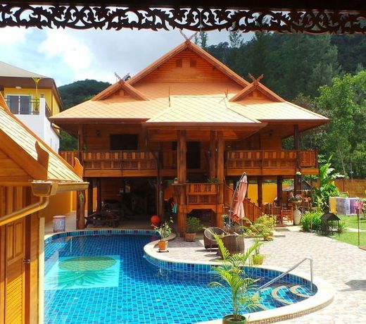Golden Teak Resort Baan Sapparot