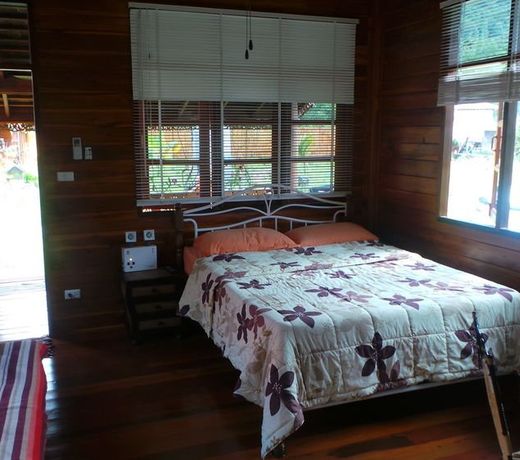 Golden Teak Resort Baan Sapparot