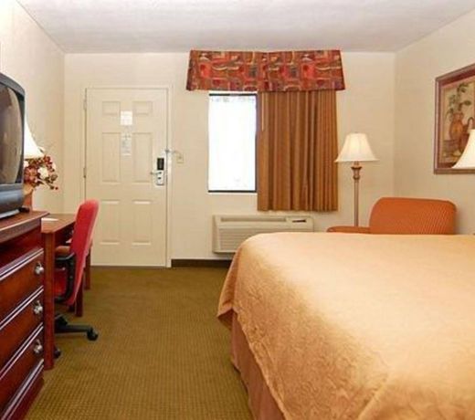 Quality Inn Pelham I-65 exit 246