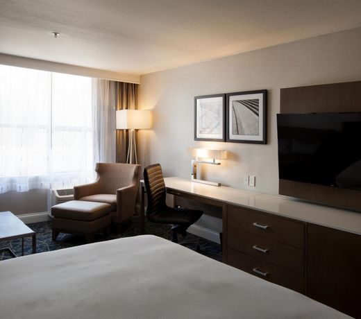 Doubletree By Hilton Pomona