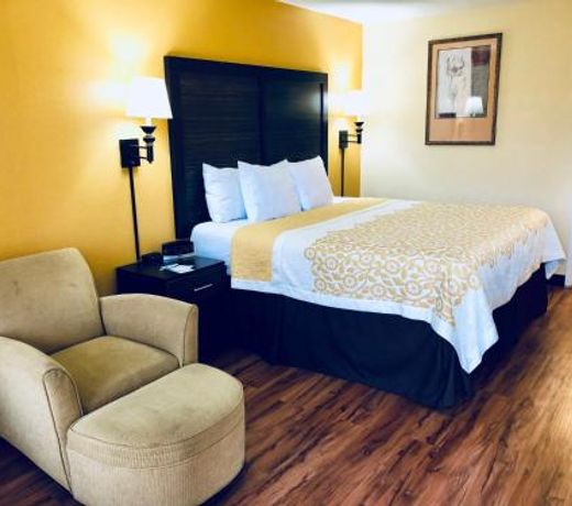 Days Inn by Wyndham Madison