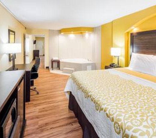 Days Inn by Wyndham Madison