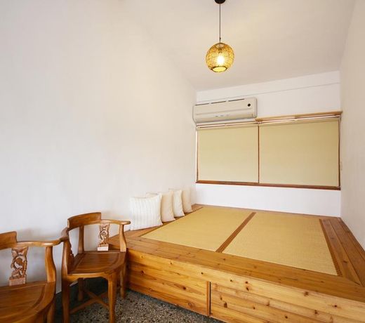 Little Time Guesthouse
