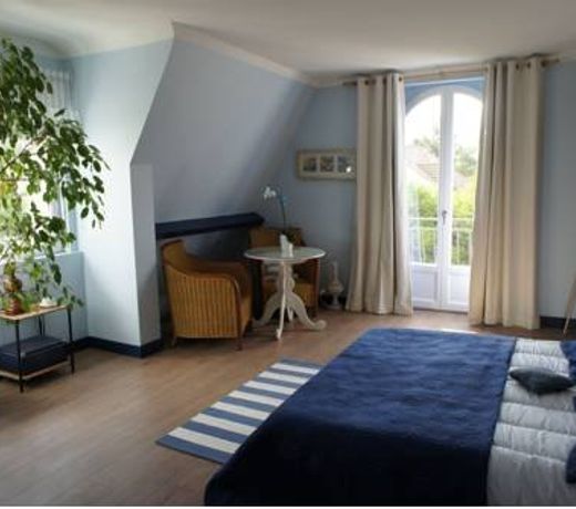 Bed & Breakfast Crosne Plazza & Spa