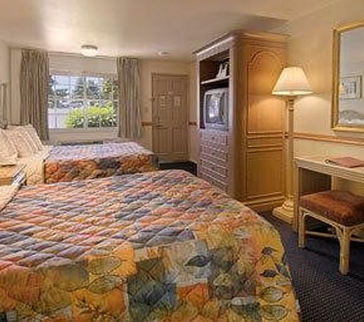 Days Inn by Wyndham Everett