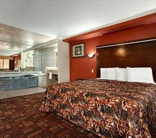 Travelodge by Wyndham Whittier