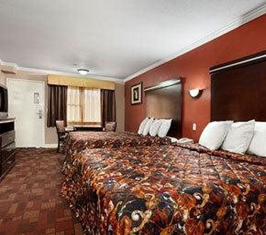 Travelodge by Wyndham Whittier