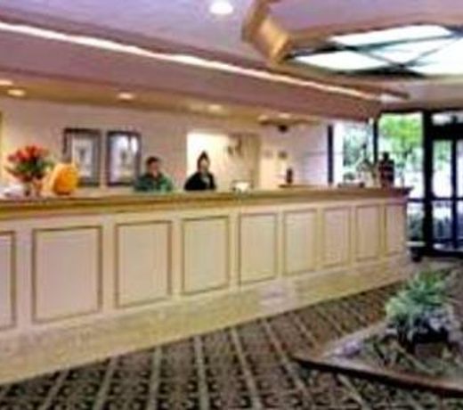 QUALITY INN MARKET CENTER