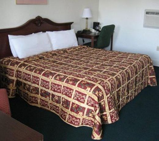 Americas Best Value Inn Suites South Boston