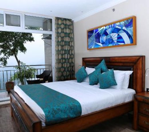 The Panoramic Getaway