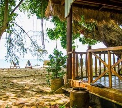 Bamboo Cottages