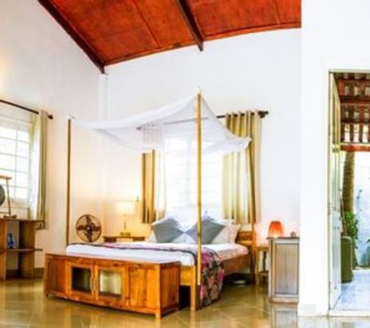 Bamboo Cottages