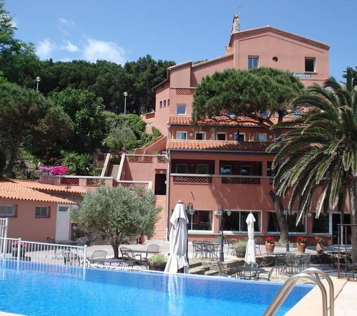 HOTEL L'ARAPEDE