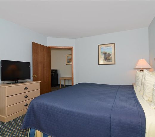Baymont by Wyndham Manitowoc Lakefront