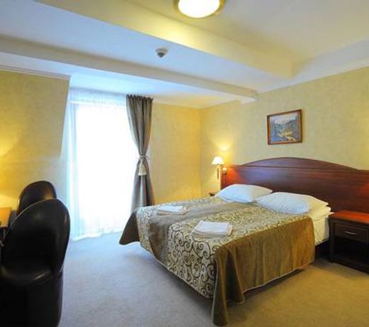 Manor Hotel