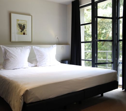 Noah Hotel