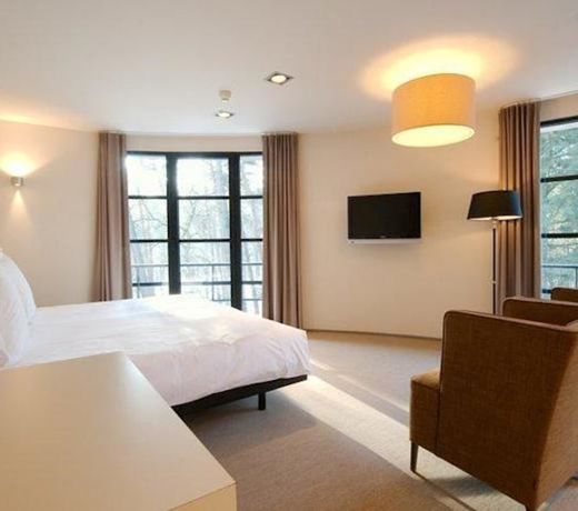 Noah Hotel