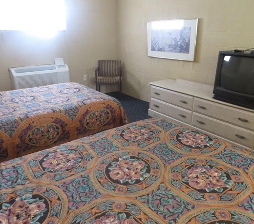 TWIN BRIDGES MOTOR INN