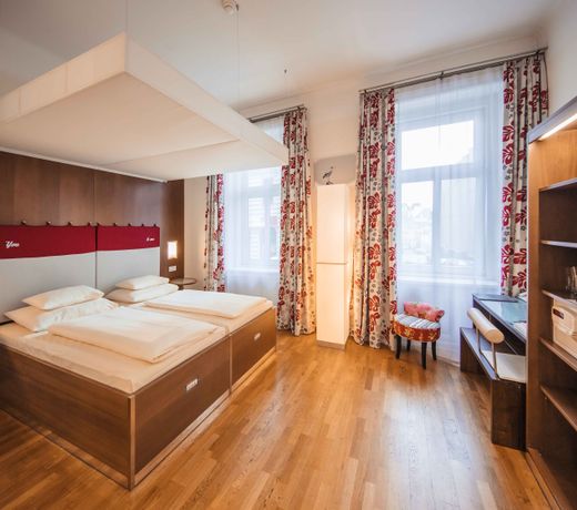 Hotel Rathaus - Wein & Design