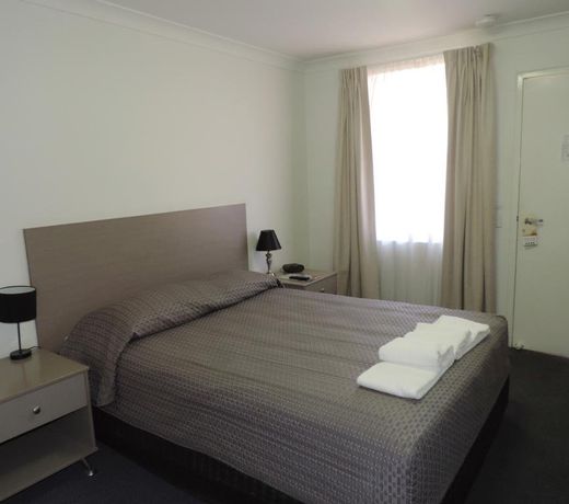 Burke & Wills Mt Isa