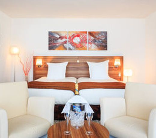 Hotel Gatsby by HappyCulture