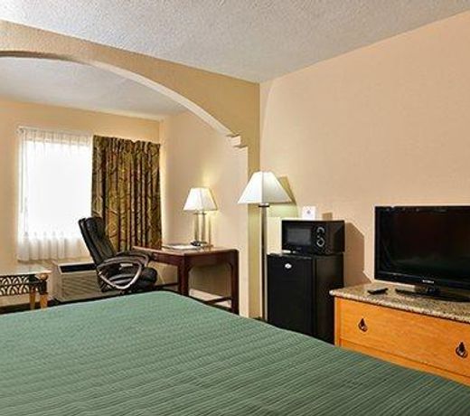 Quality Inn & Suites